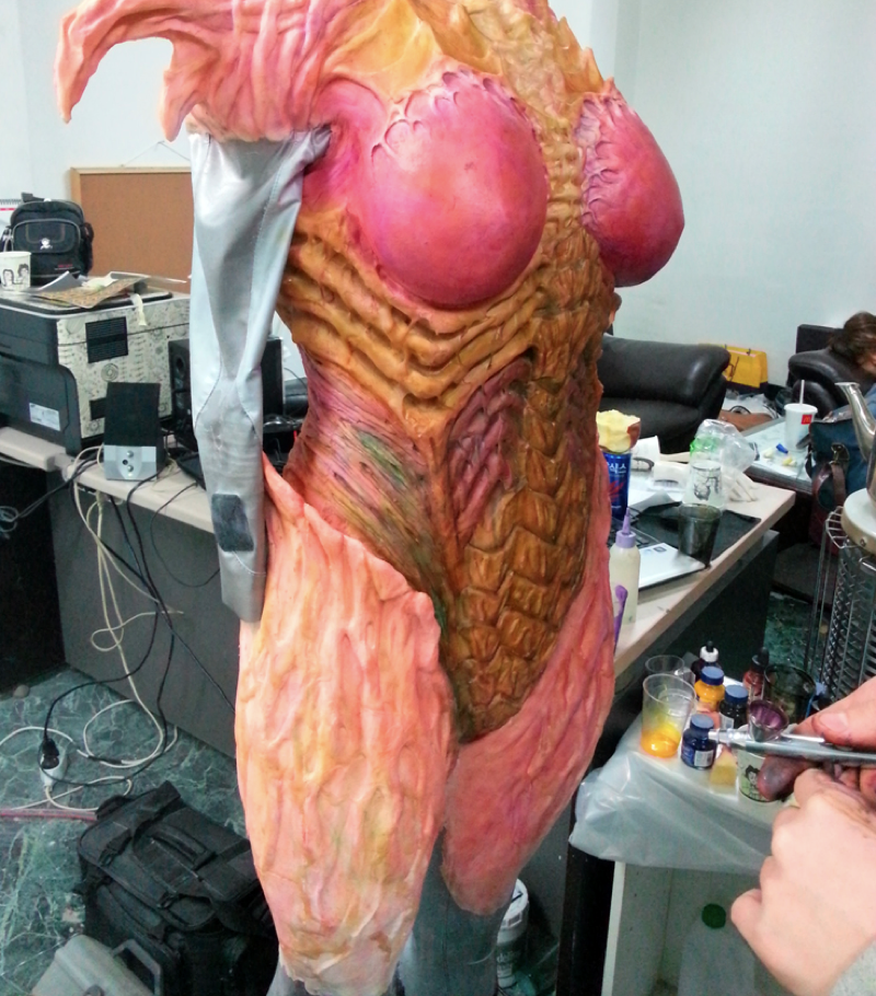 Illustration for article titled How To Make Incredible StarCraft CosplayÂ
